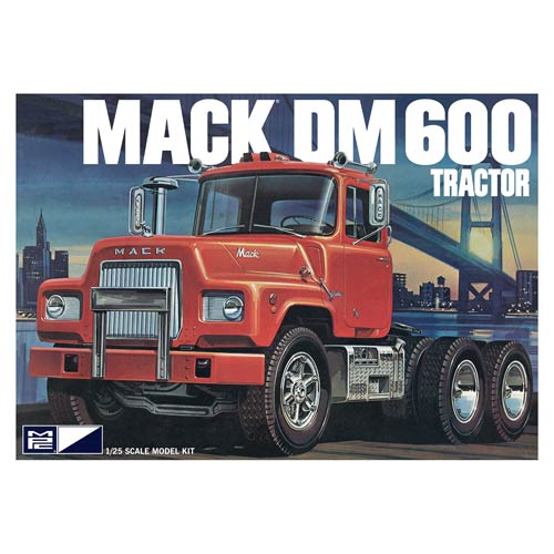 Mack DM600 Model Kit